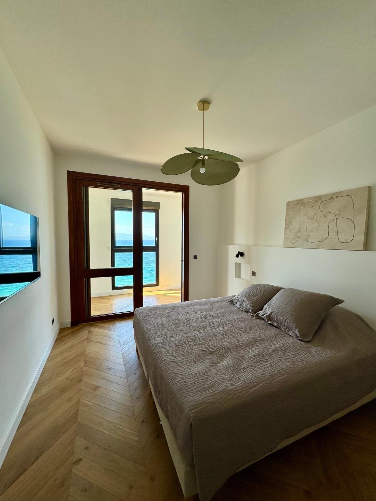 Hyper Centre, Front De Apartment Ajaccio (Corsica)